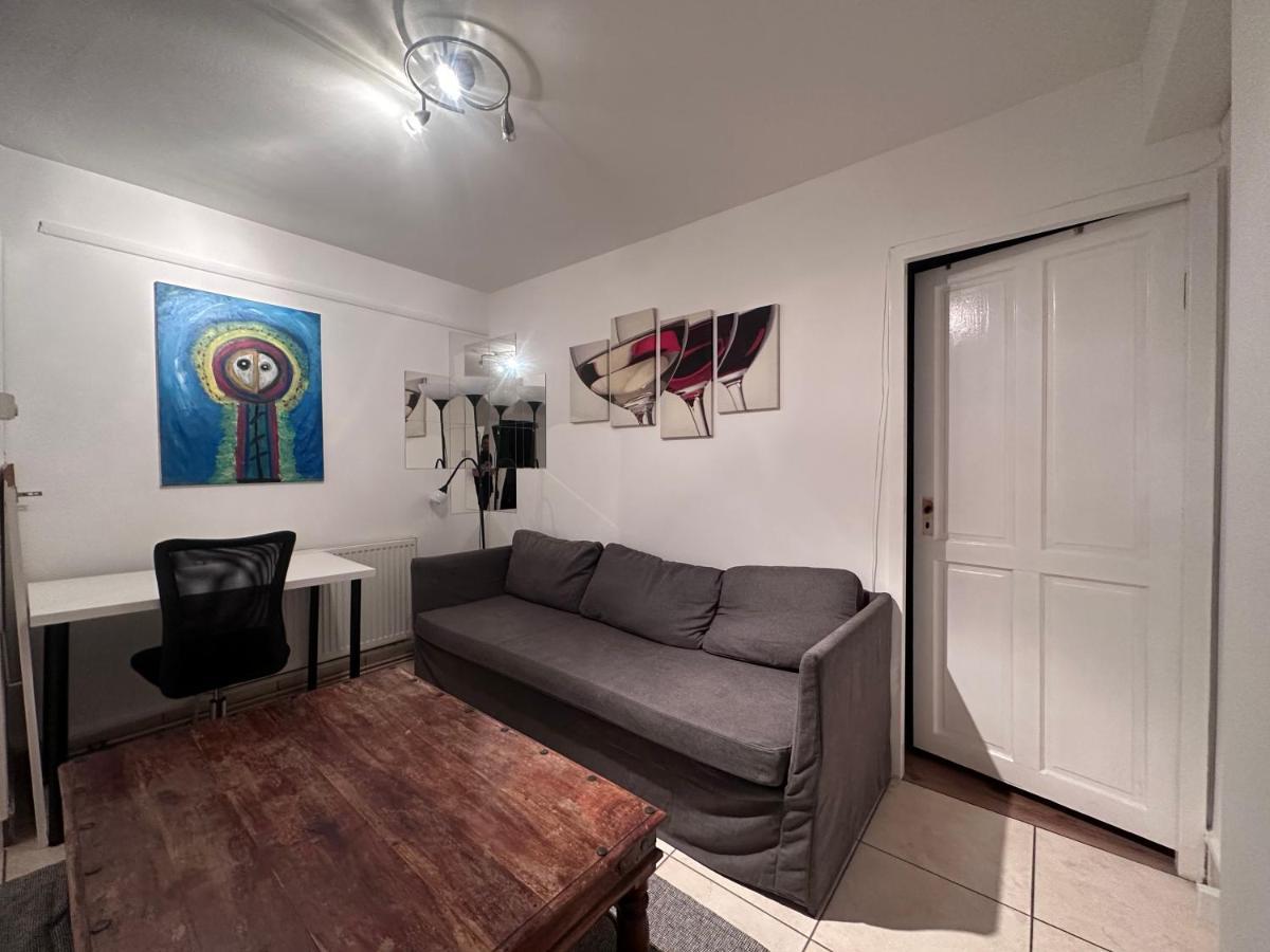Sky View Ec1 Apartment London Bagian luar foto