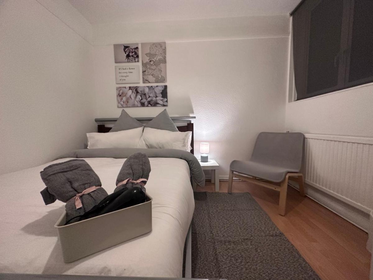 Sky View Ec1 Apartment London Bagian luar foto
